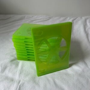 10 empty Xbox game cases